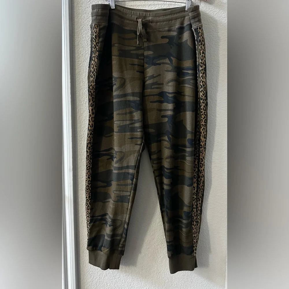 Johnny Was JW Los Angeles Camo Tuxedo Jogger Sweatpants size XL - Picture 3 of 9
